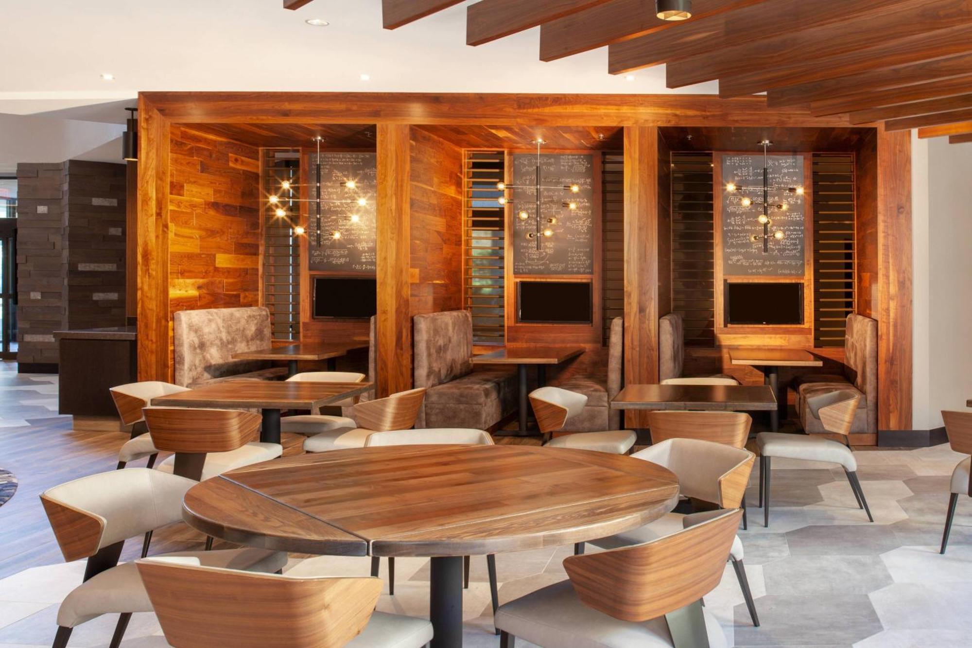 Marriott Raleigh Durham Research Triangle Park Hotel 3*