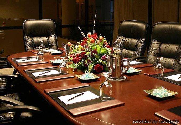 Marriott Raleigh Durham Research Triangle Park 3* Clegg